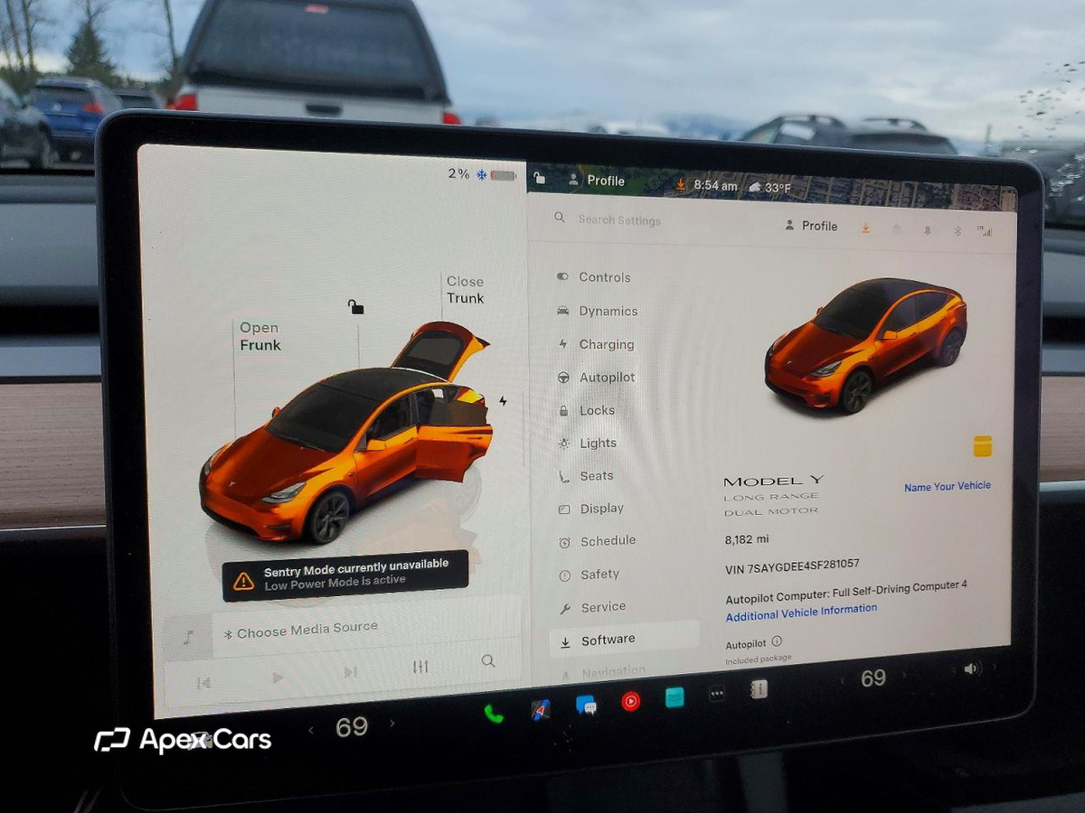 Tesla Model Y 2025