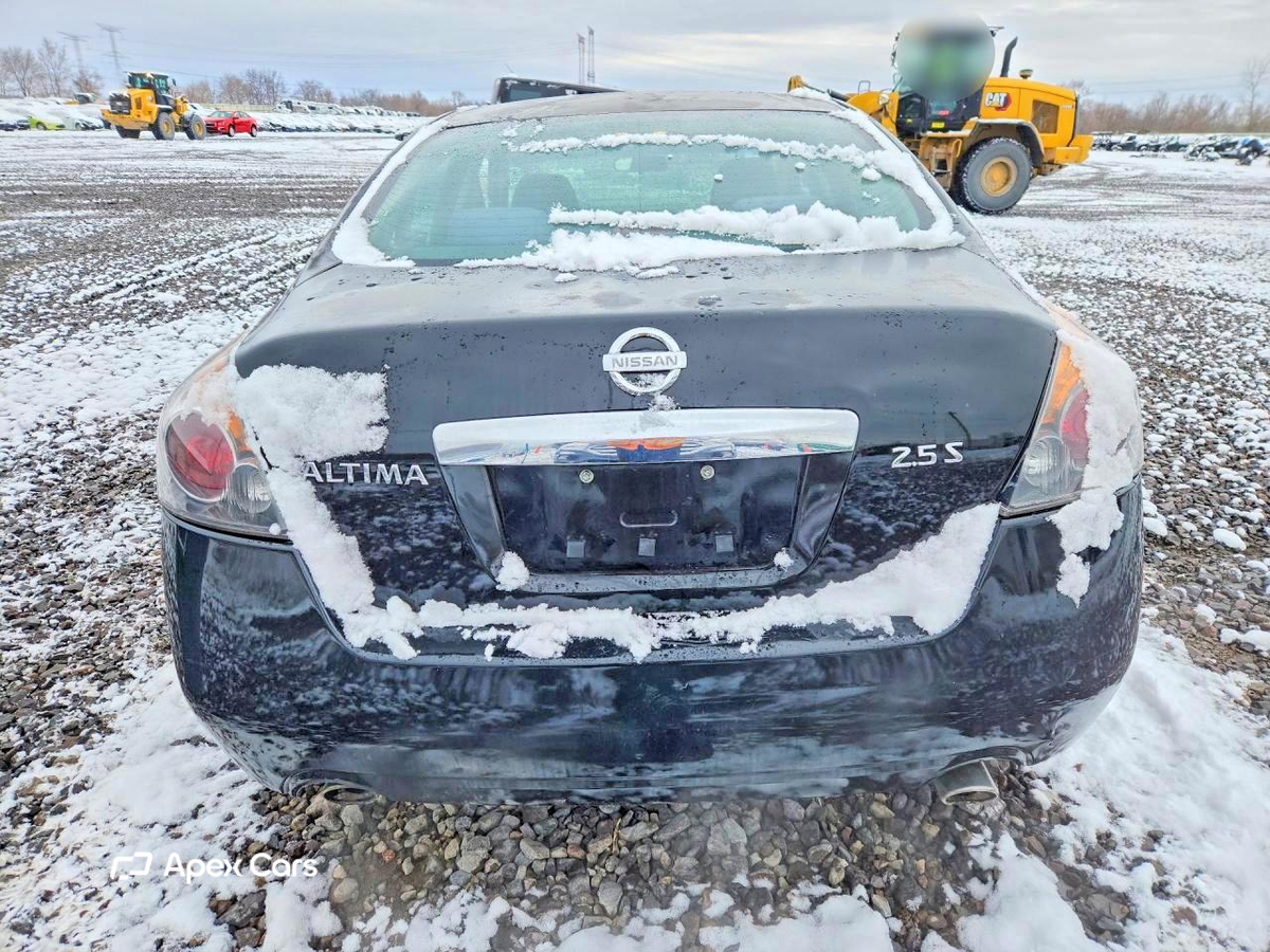 Nissan Altima 2010