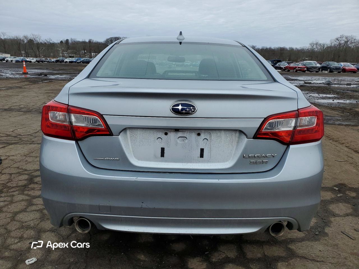 Subaru Legacy 2017