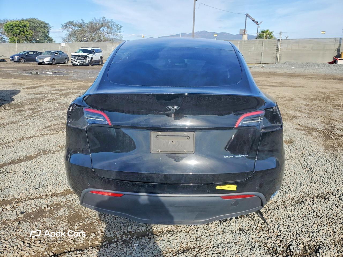Tesla Model Y 2020