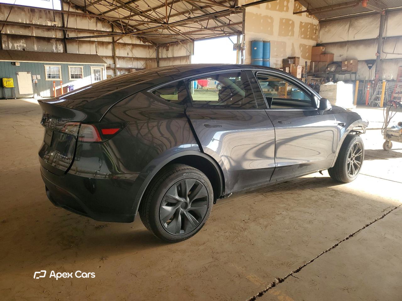 Tesla Model Y 2024