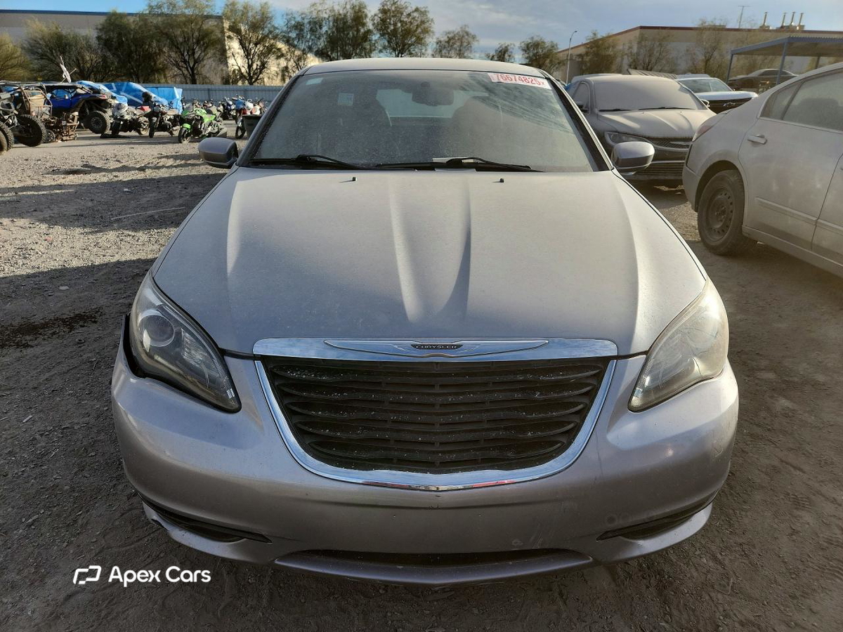 Chrysler 200 2013