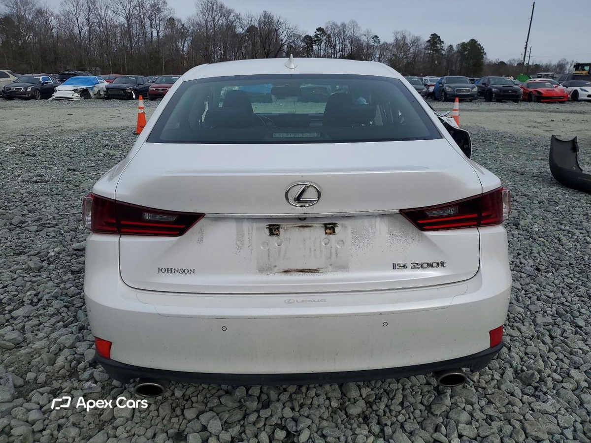 Lexus IS 2016
