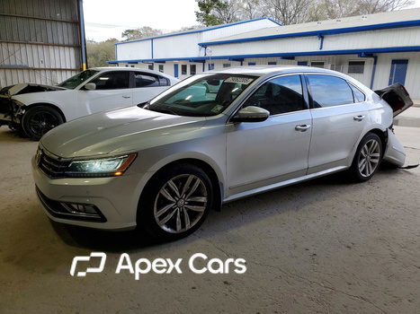 Volkswagen Passat 2017 - Image 1 of 13