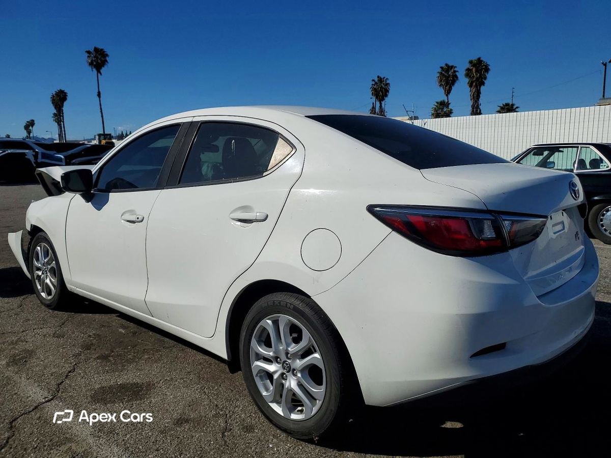 Toyota Yaris 2017