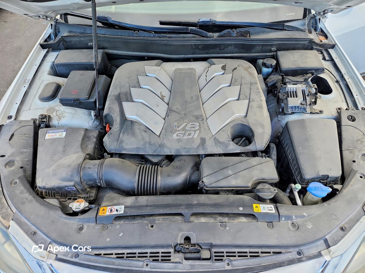 Hyundai Genesis 2013