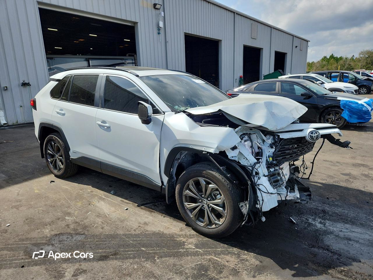 Toyota RAV 4 2025