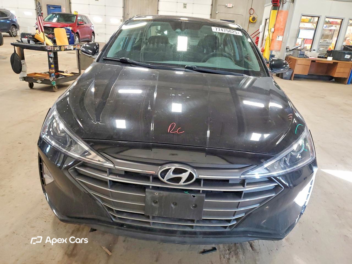 Hyundai Elantra 2020