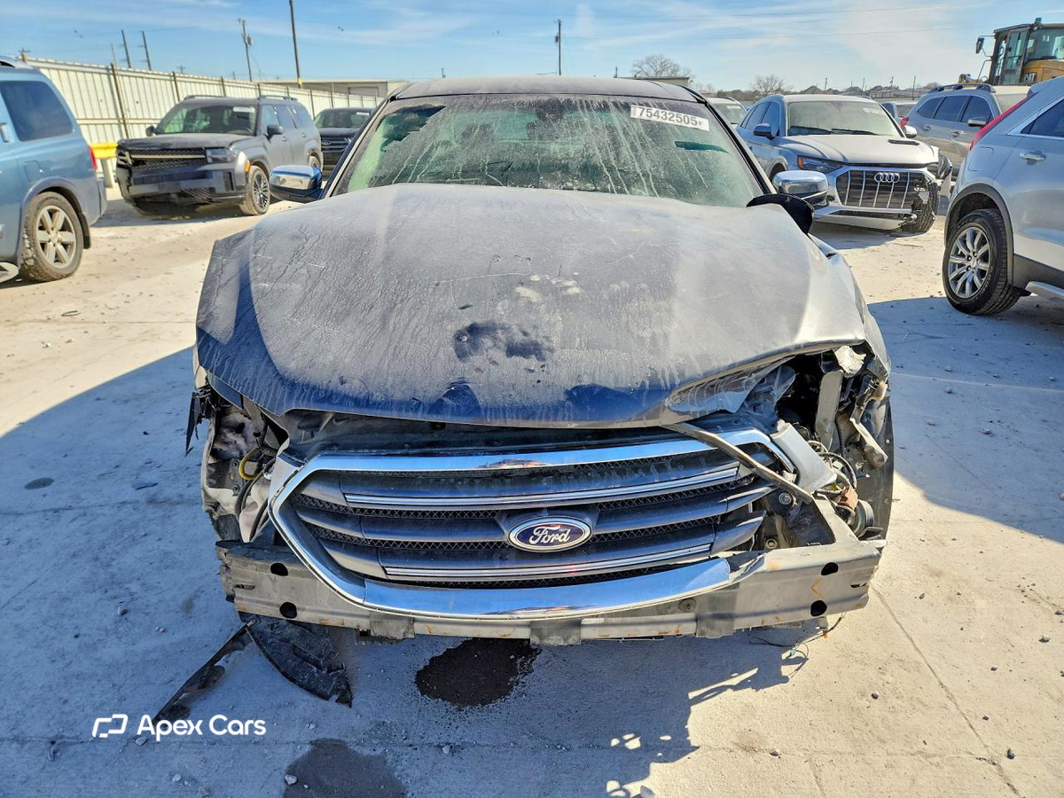 Ford Taurus 2015