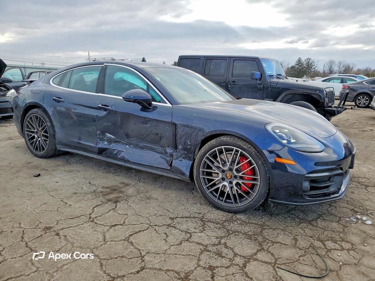 Porsche Panamera 2023