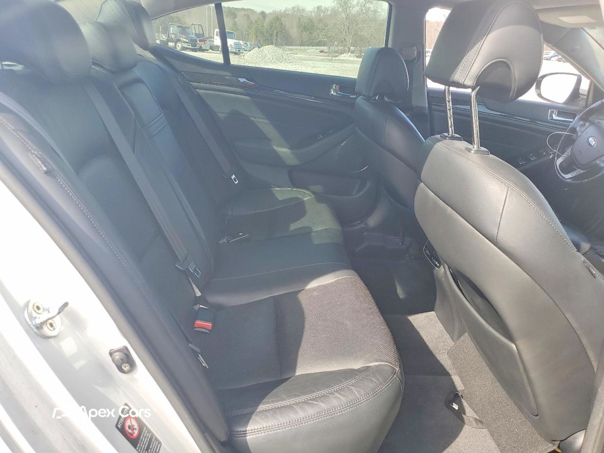 Kia Cadenza 2015