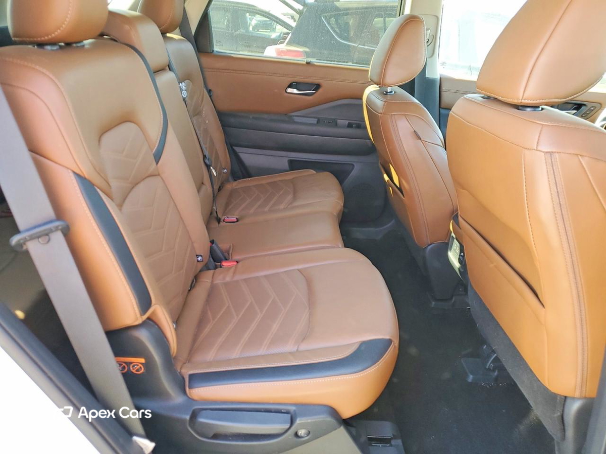 Nissan Pathfinder 2023