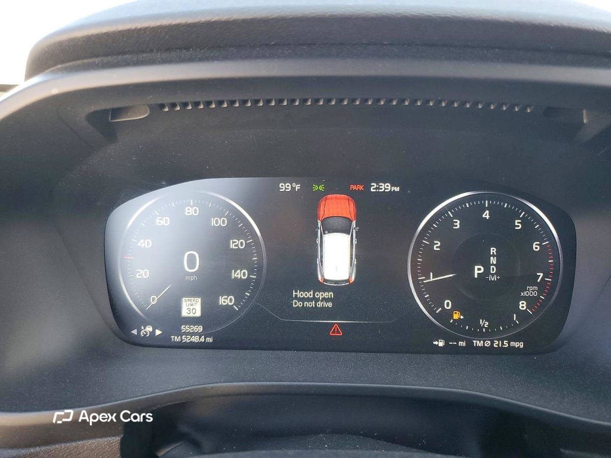 Volvo XC40 2021