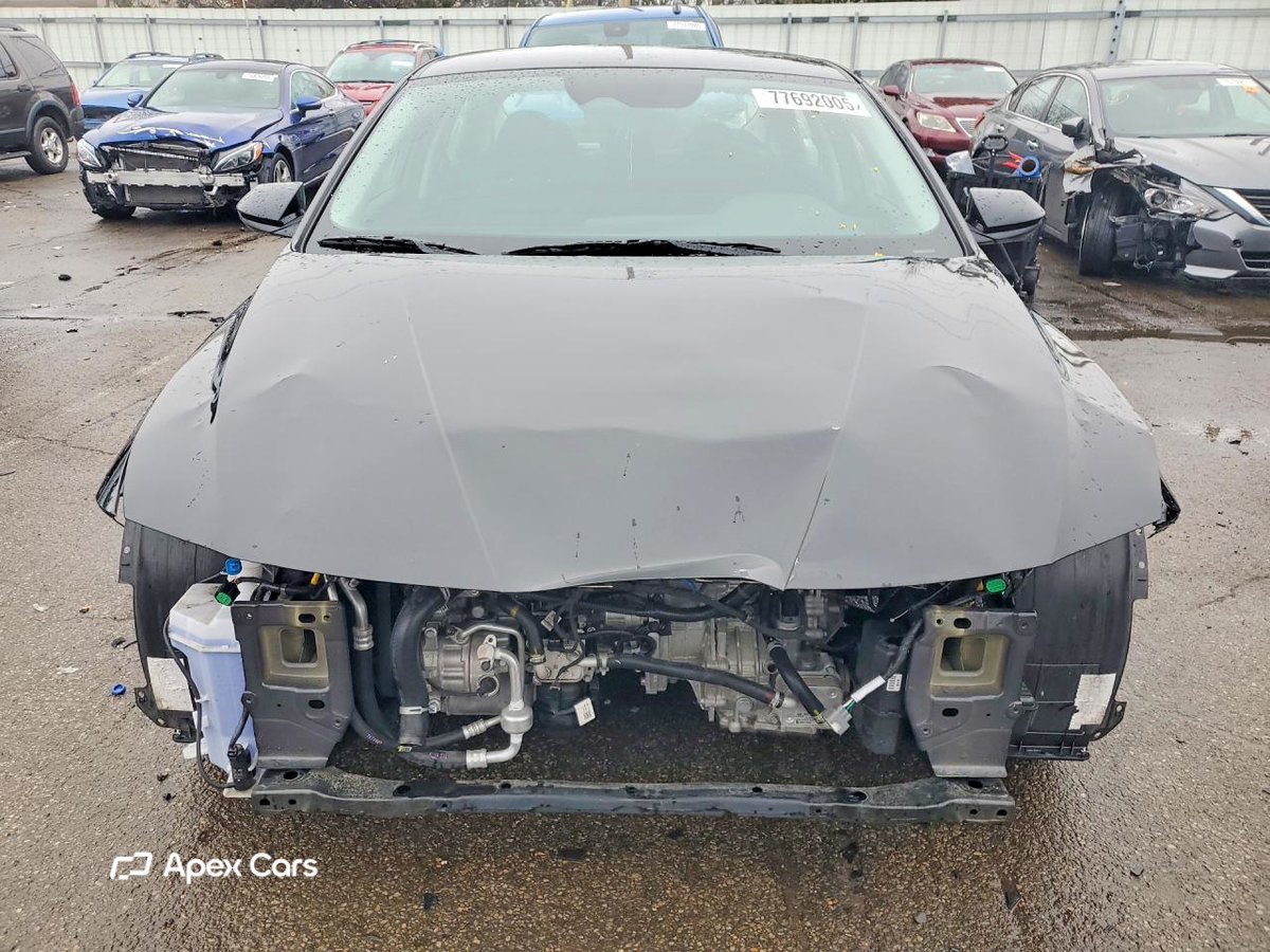 Hyundai Elantra 2025