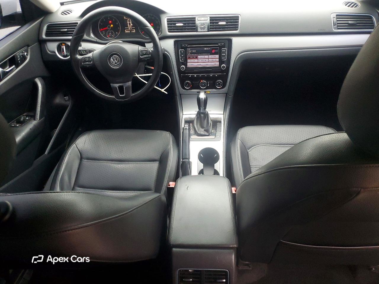 Volkswagen Passat 2013
