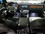 Land Rover Defender 2023