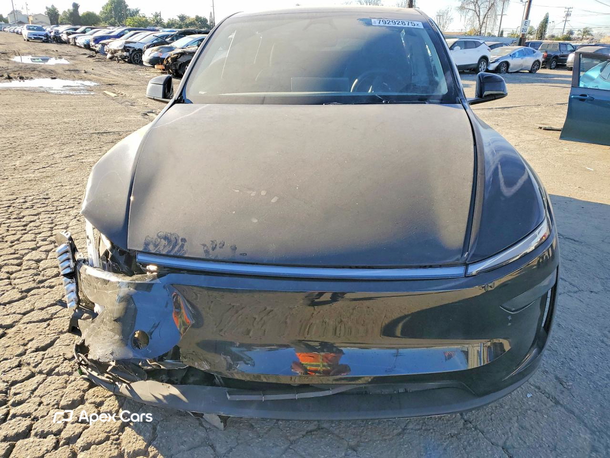 Tesla Model Y 2026
