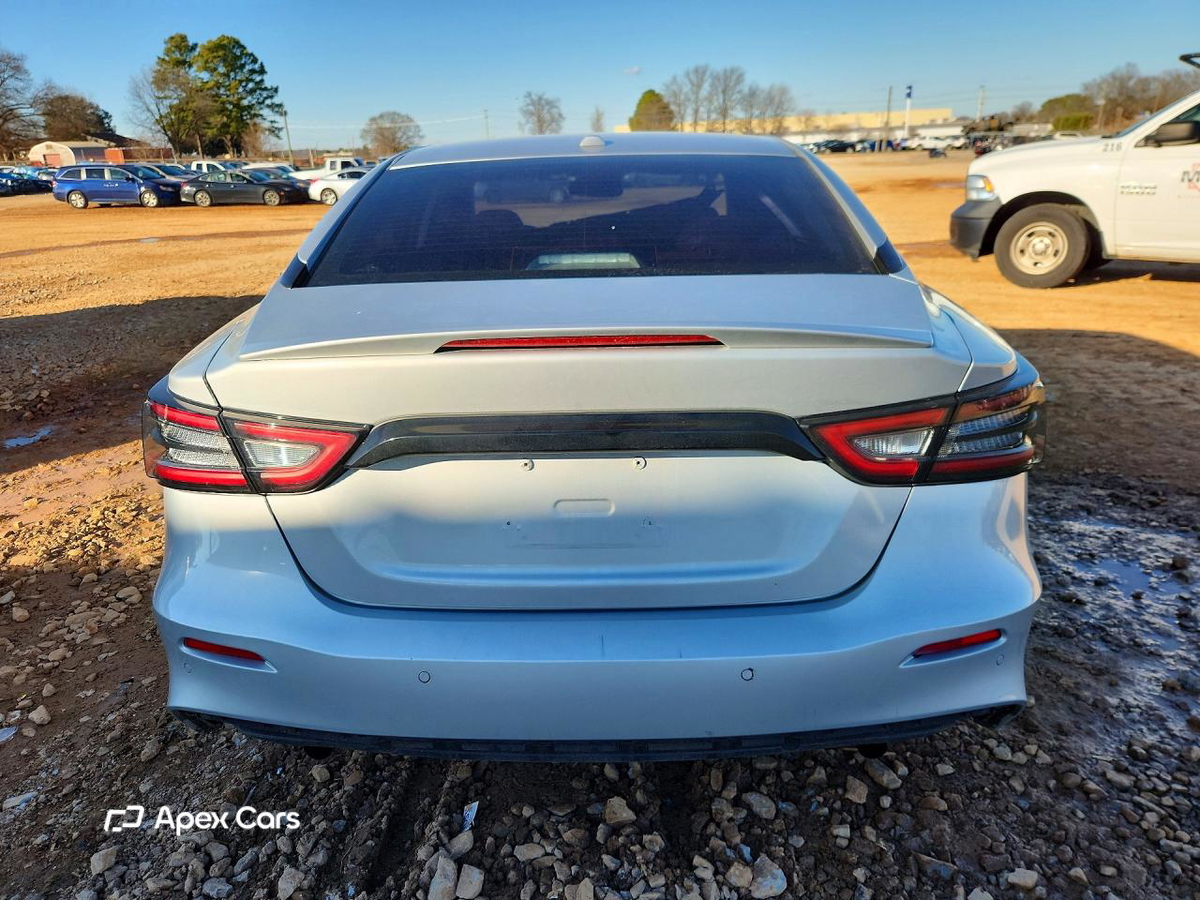 Nissan Maxima 2018