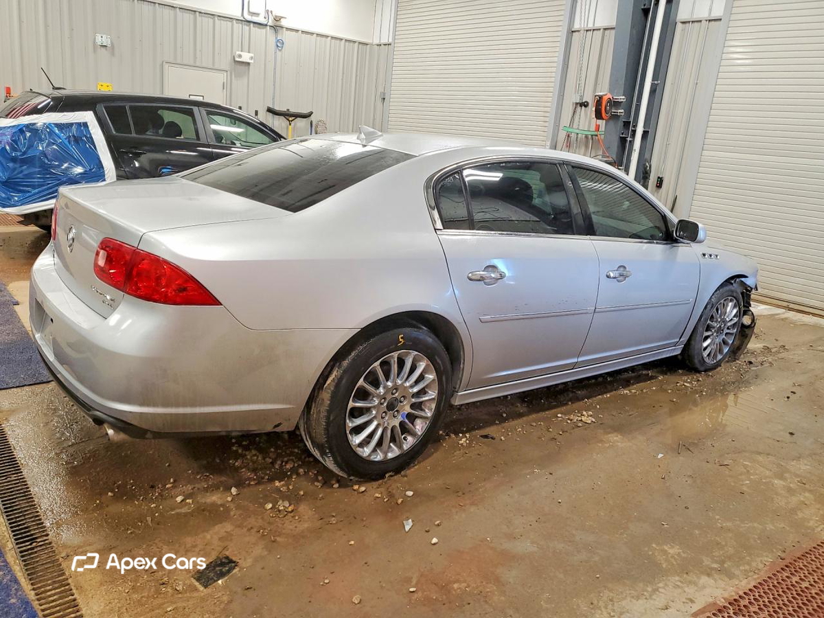 Buick Lucerne 2011