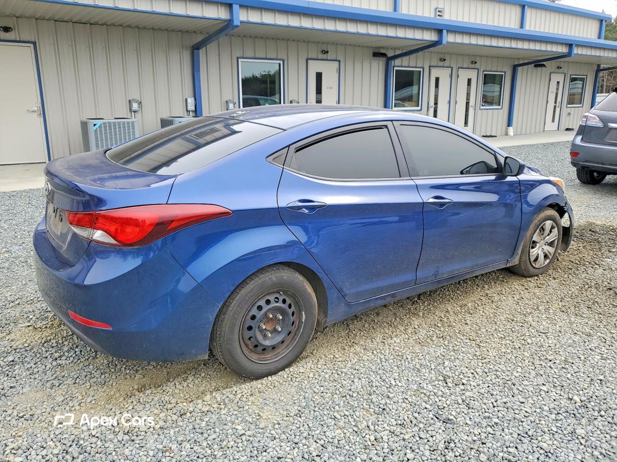 Hyundai Elantra 2016
