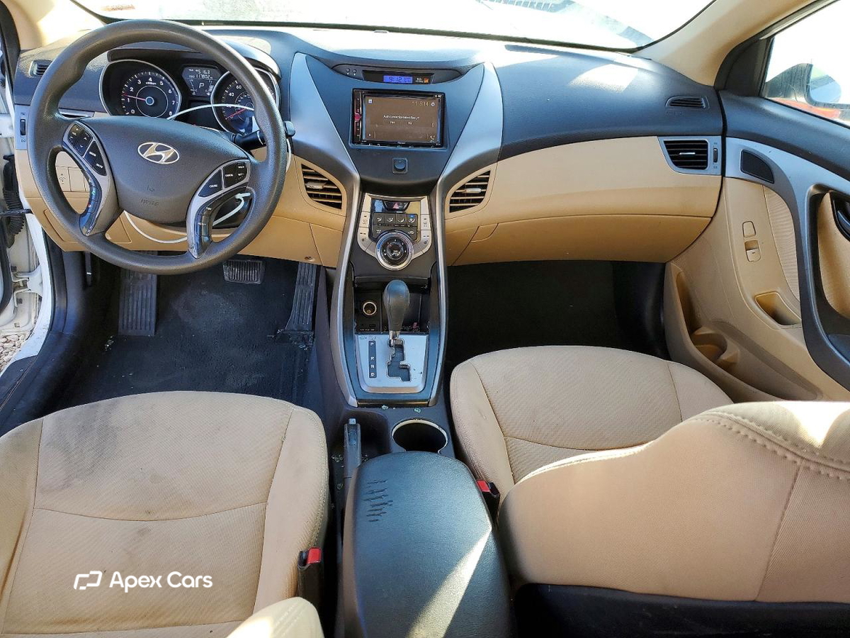 Hyundai Elantra 2013