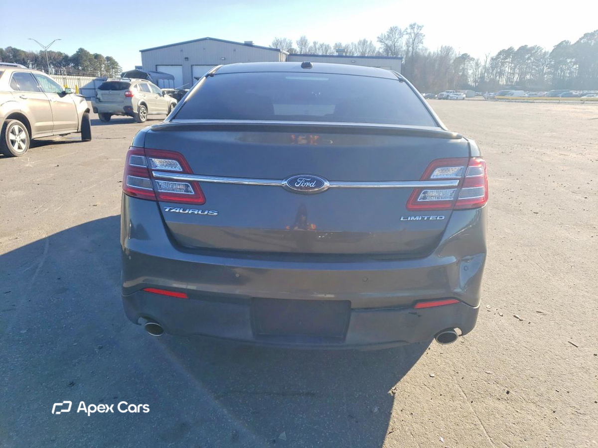 Ford Taurus 2015