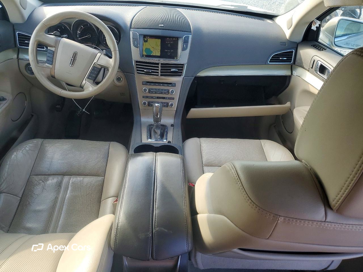 Lincoln MKT 2010