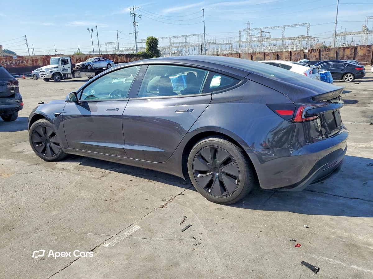 Tesla Model 3 2024