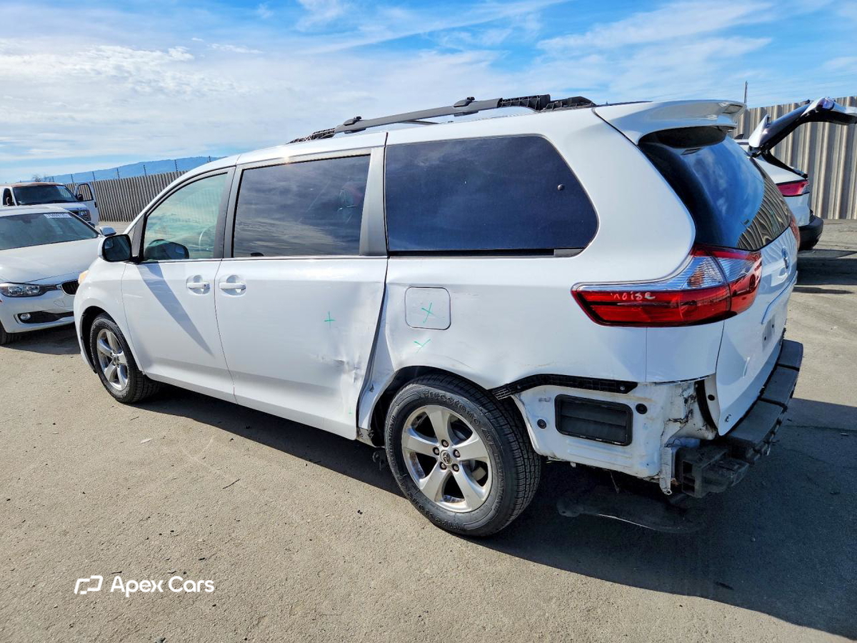 Toyota Sienna 2015