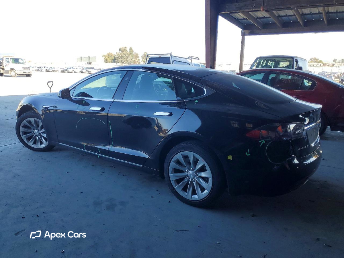 Tesla Model S 2018