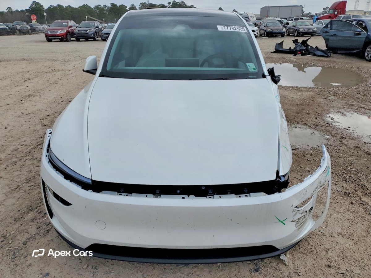 Tesla Model Y 2026