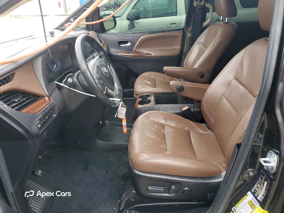Toyota Sienna 2017