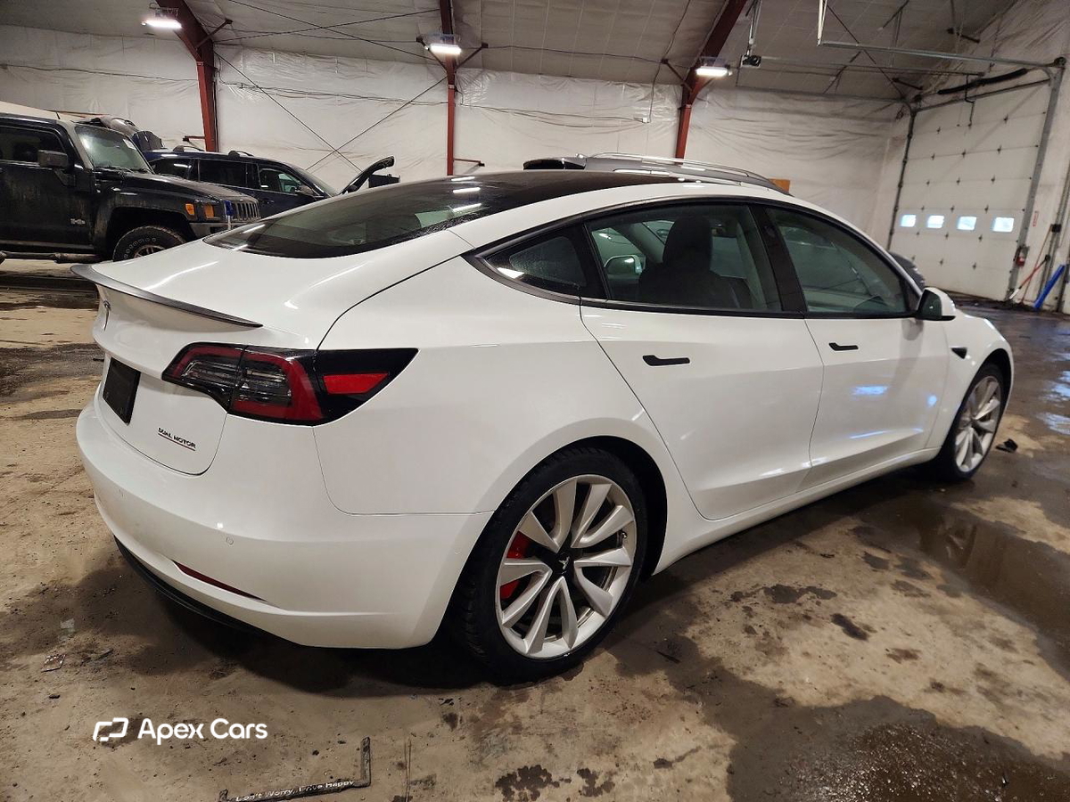 Tesla Model 3 2021
