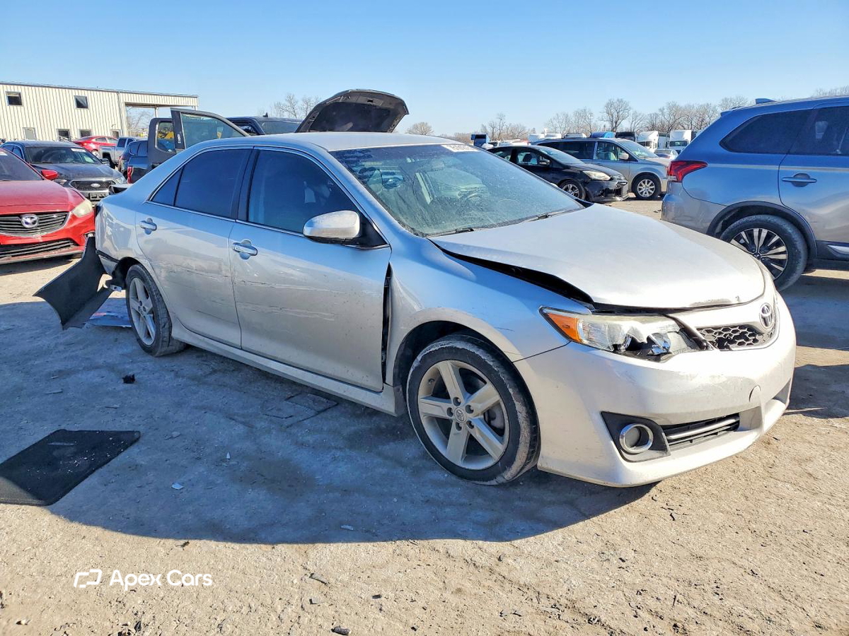 Toyota Camry 2012