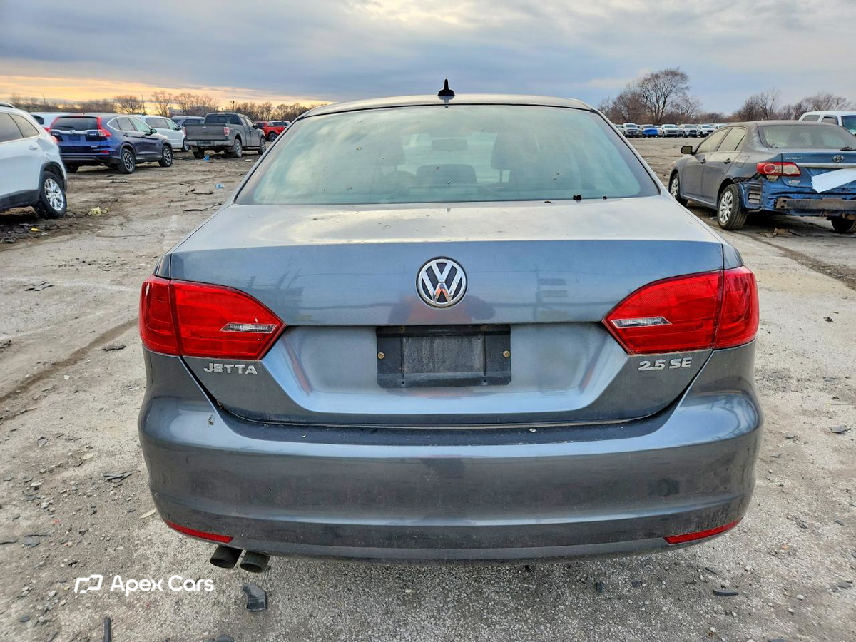 Volkswagen Jetta 2013