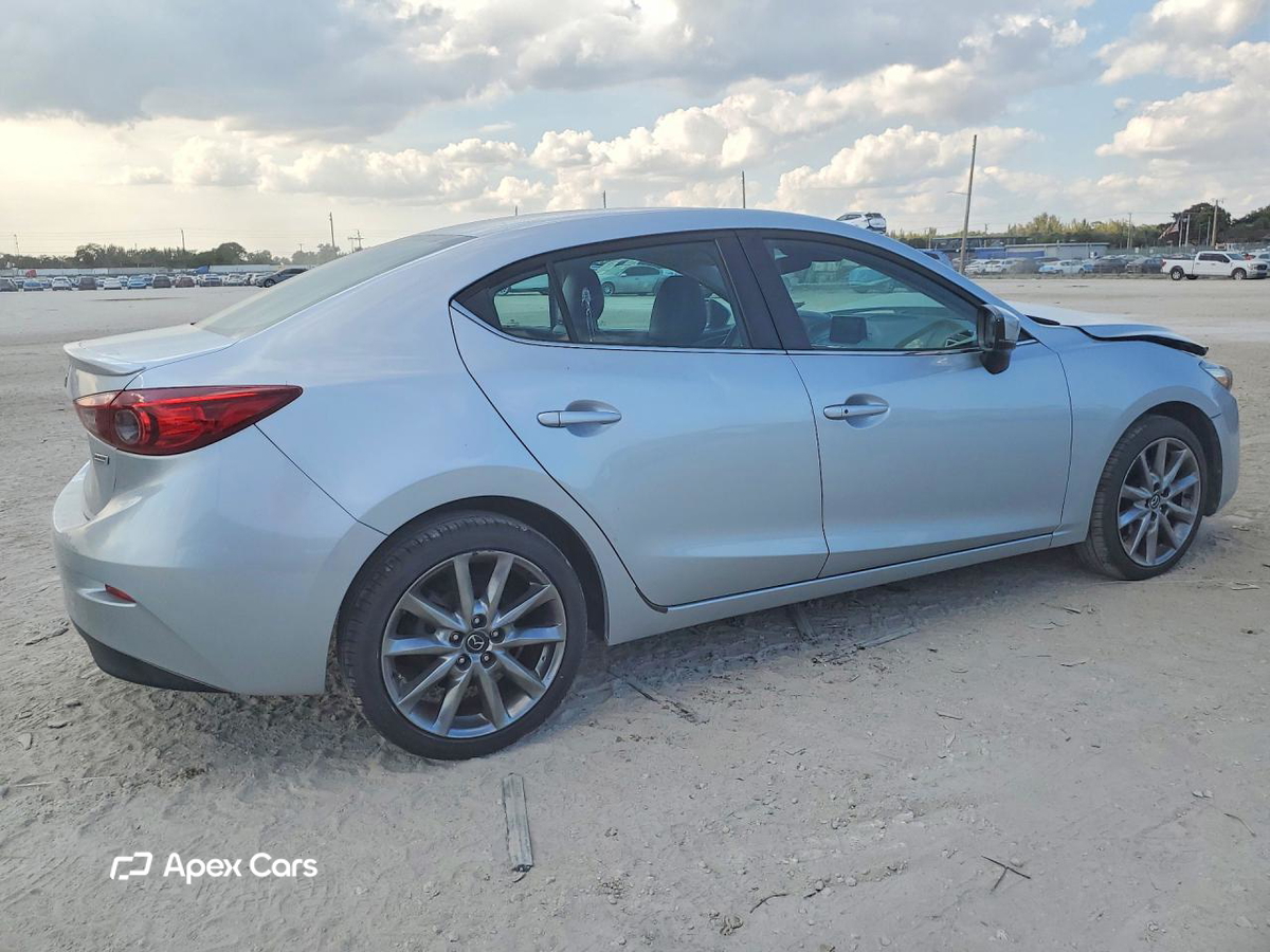 Mazda 3 2018