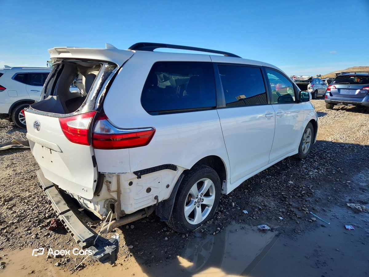 Toyota Sienna 2018