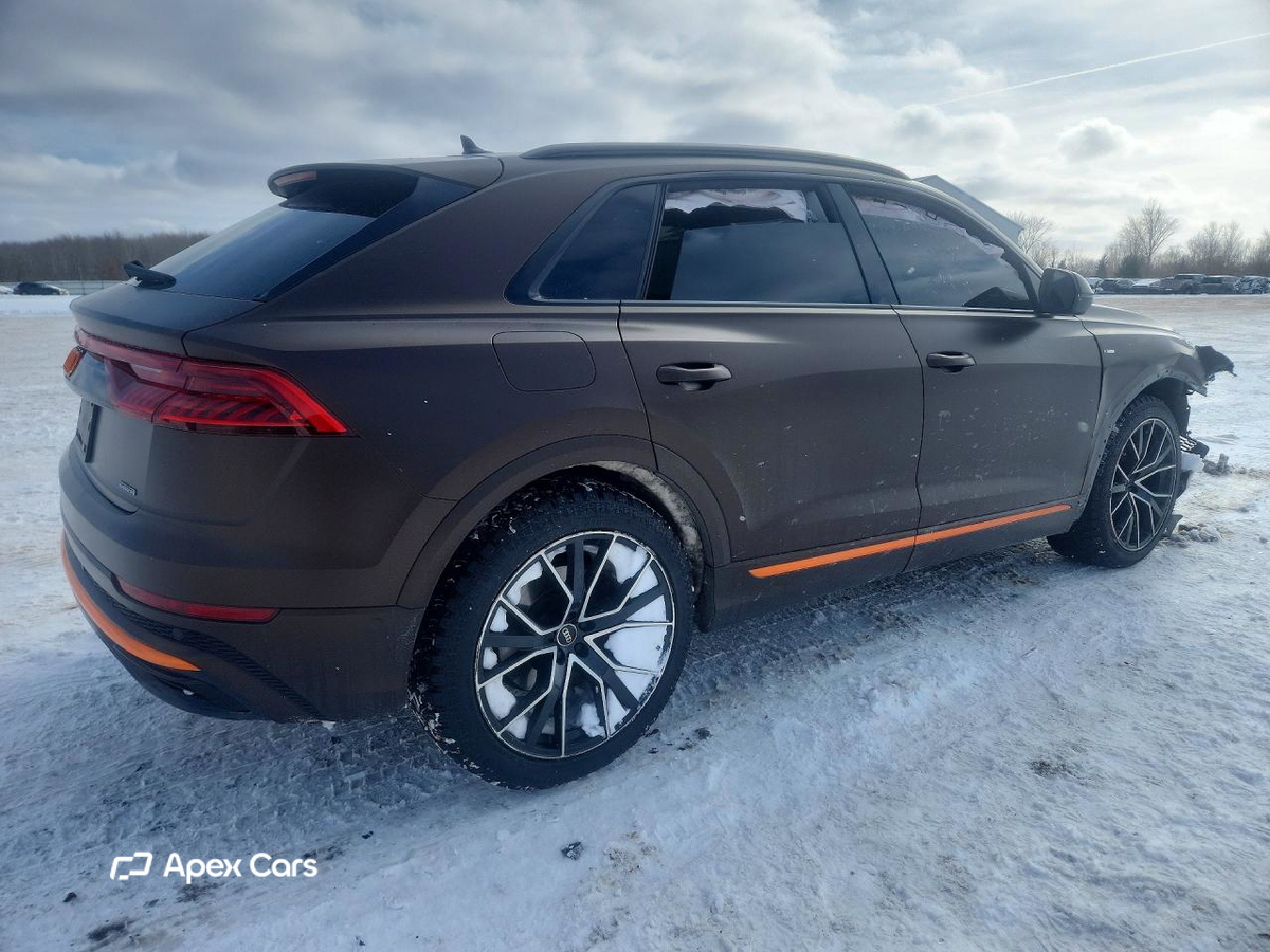 Audi Q8 2021