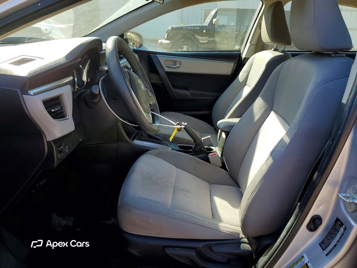 Toyota Corolla 2015