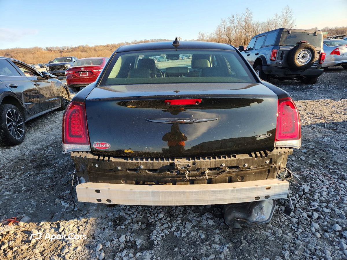 Chrysler 300 2023