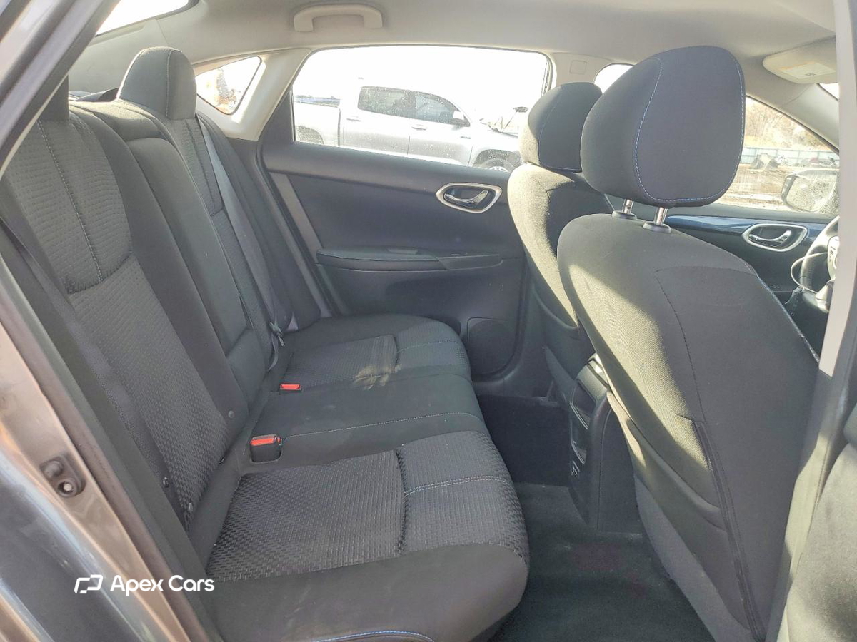 Nissan Sentra 2018