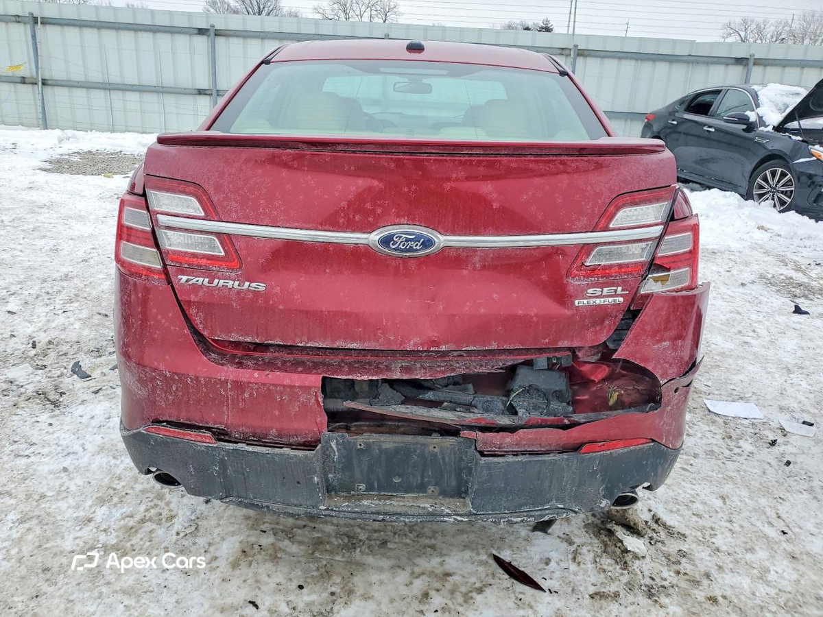 Ford Taurus 2015