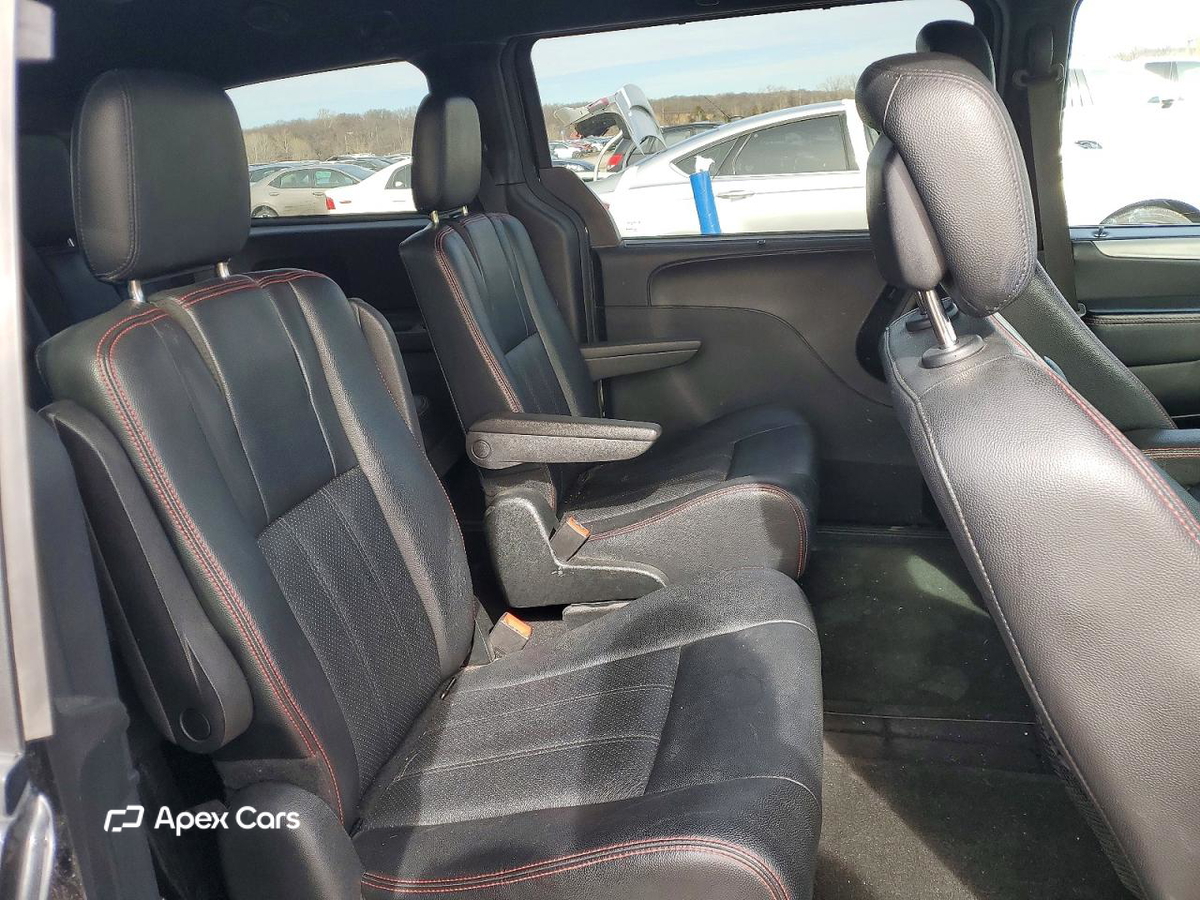 Dodge Caravan 2018