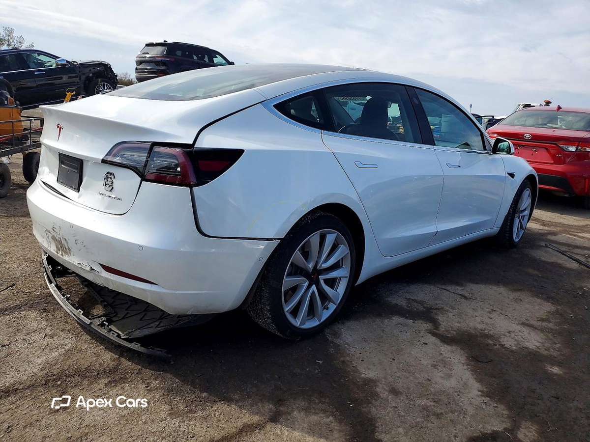 Tesla Model 3 2020
