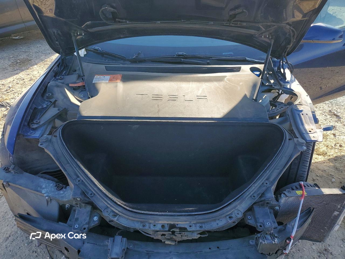 Tesla Model S 2016