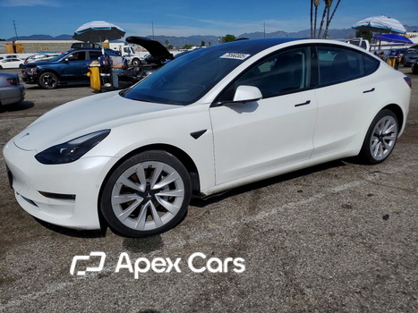 Tesla Model 3 2022 - Image 1 of 13