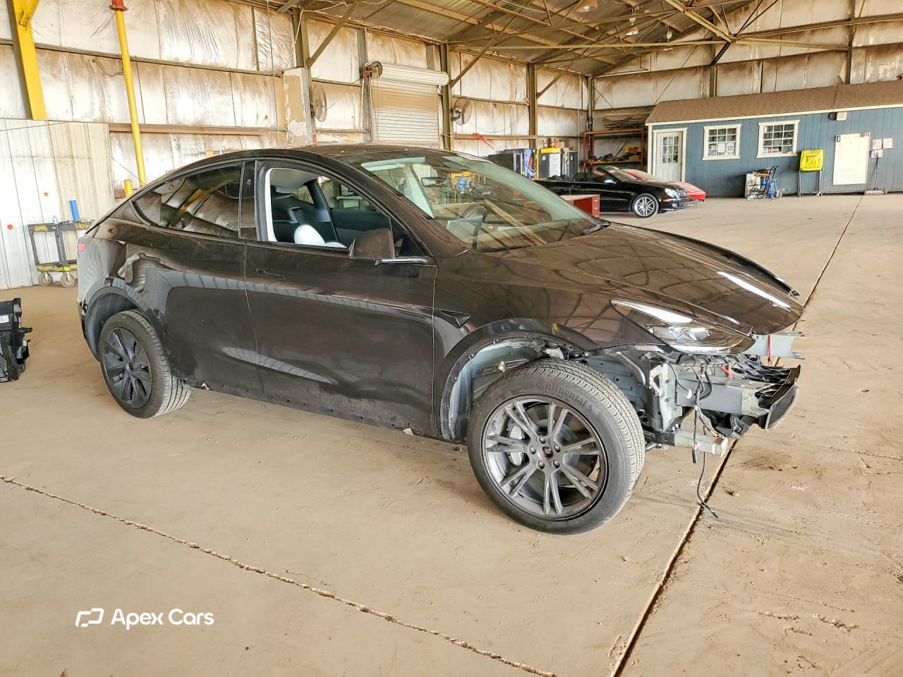 Tesla Model Y 2024