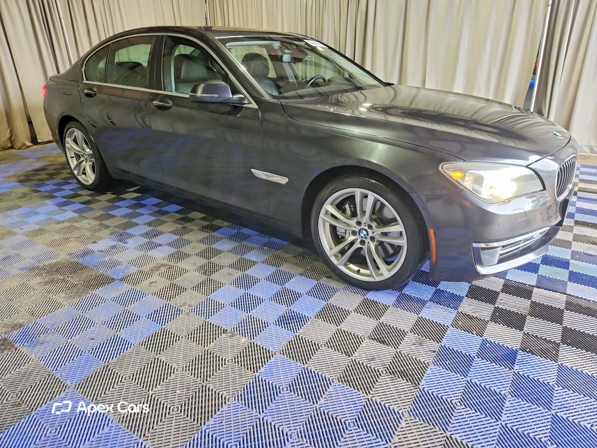 BMW Series 7 2013