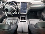 Tesla Model S 2016