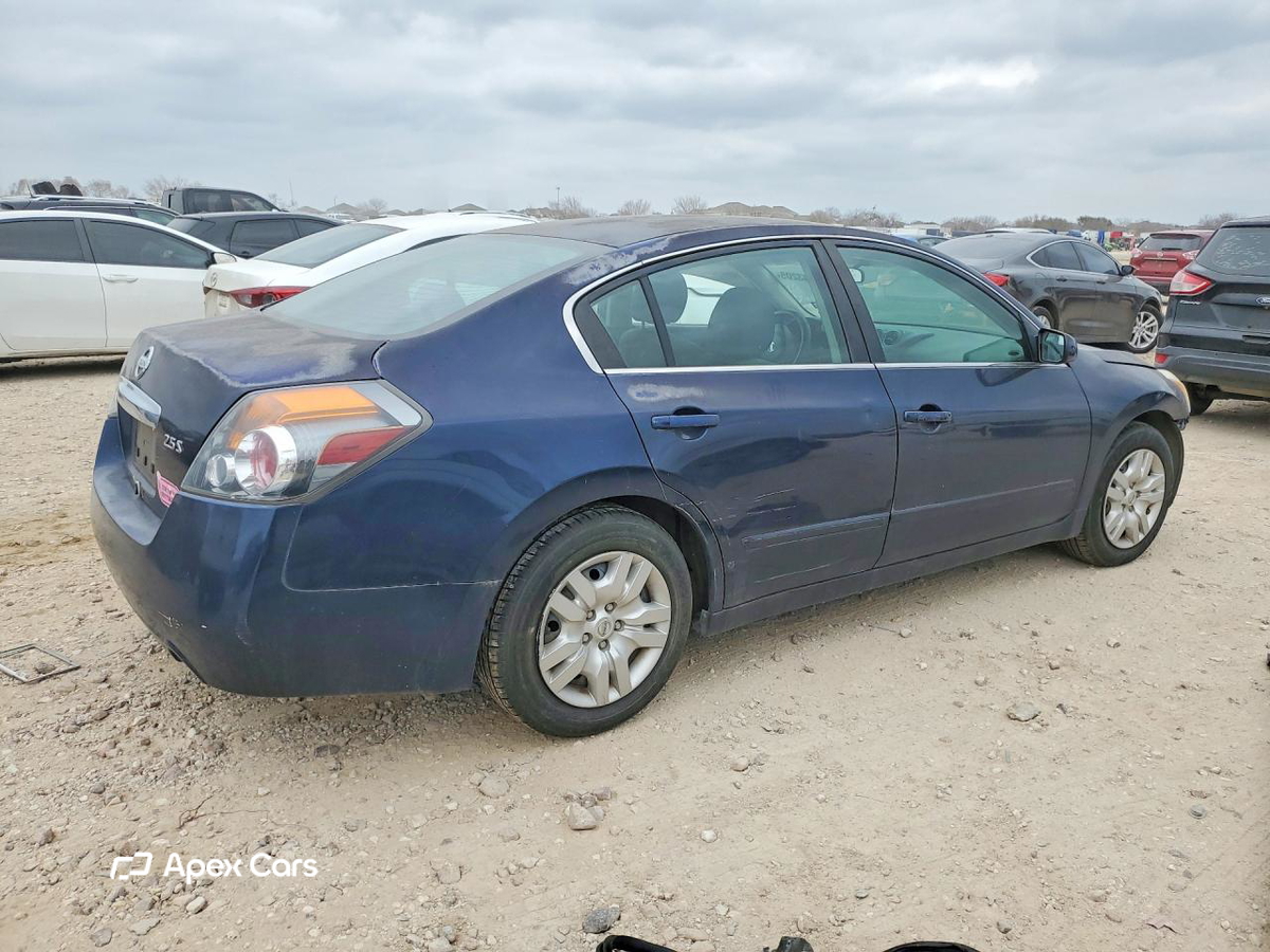 Nissan Altima 2012